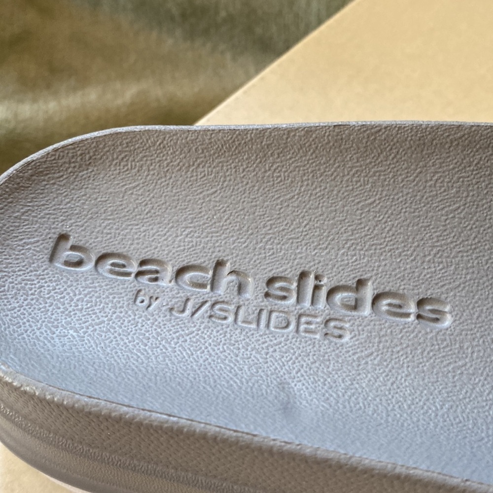 NWB Beach Slides by/Slides sandals size 10M - Picture 5 of 11